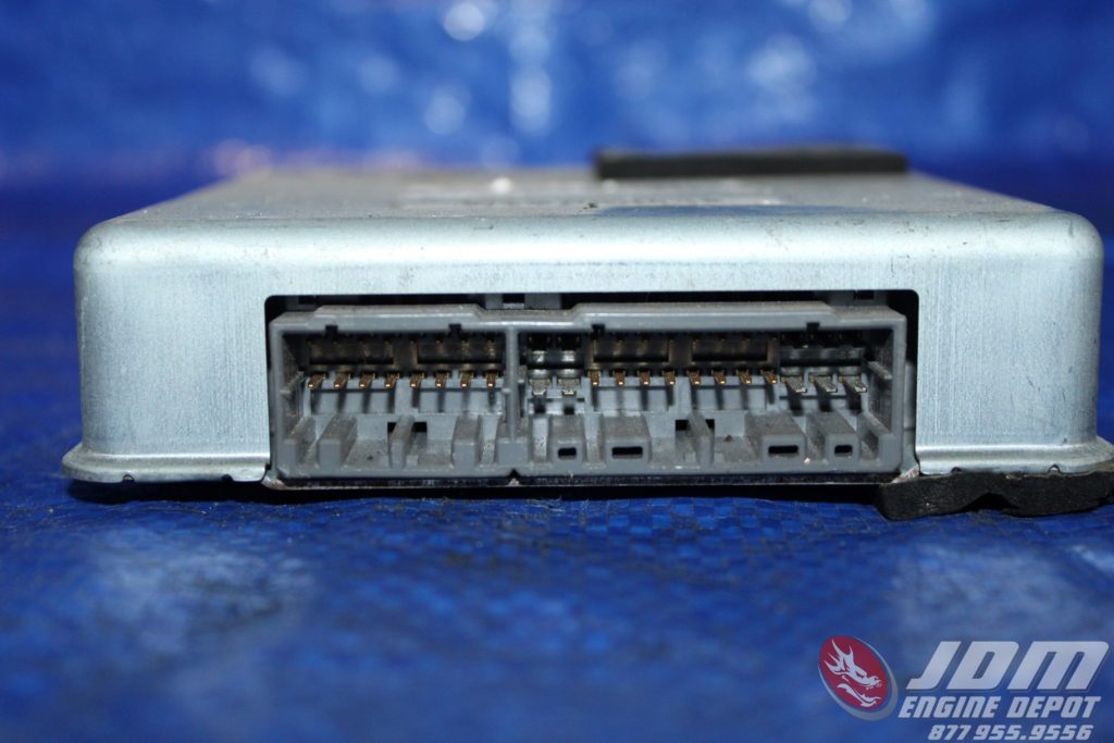 TOYOTA CHASER JZX90 2.5L TRC TRACTION CONTROL UNIT TCU 8963122060 JDM