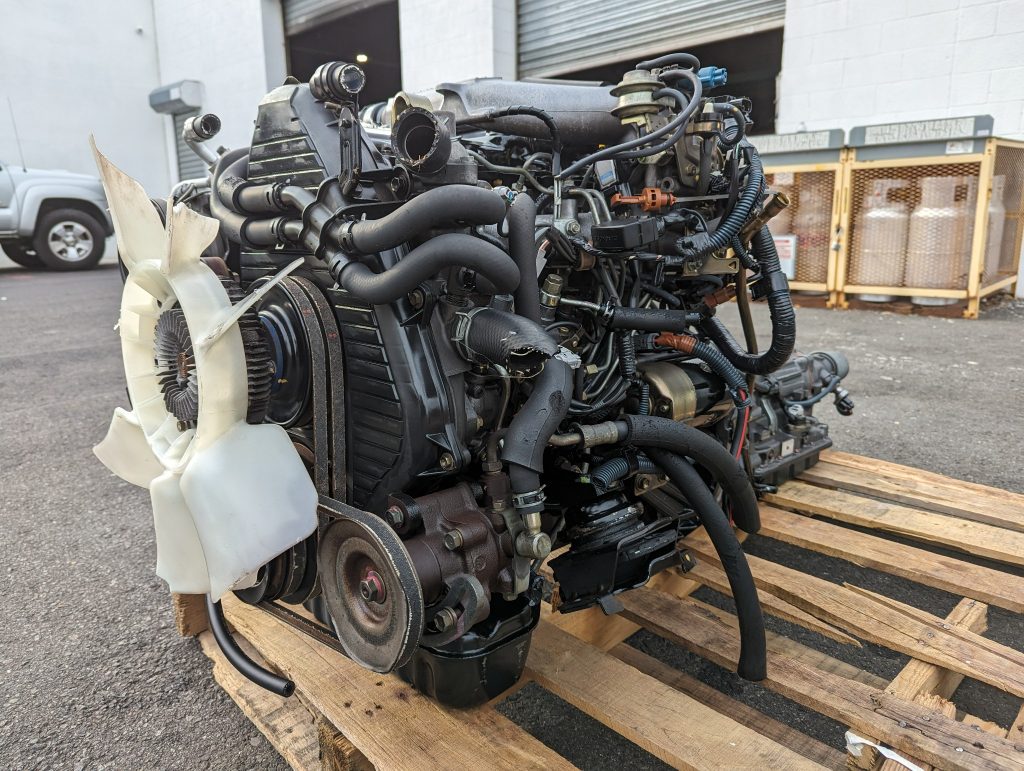 Toyota Crown Comfort LXS11 2.4L Turbo Diesel Engine Transmission JDM ...